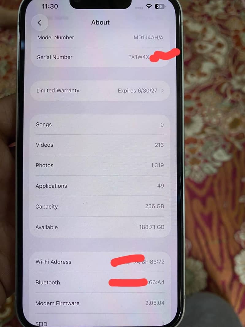 Apple iPhone 16e 6