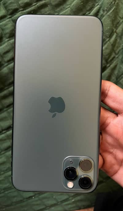 64 GB Midnight Green 10/10 Condition