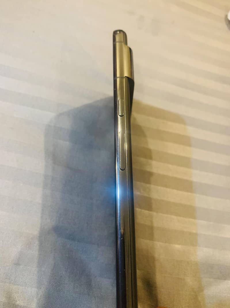 Google Pixel 8 Pro 2