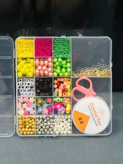 Crystal beeds set