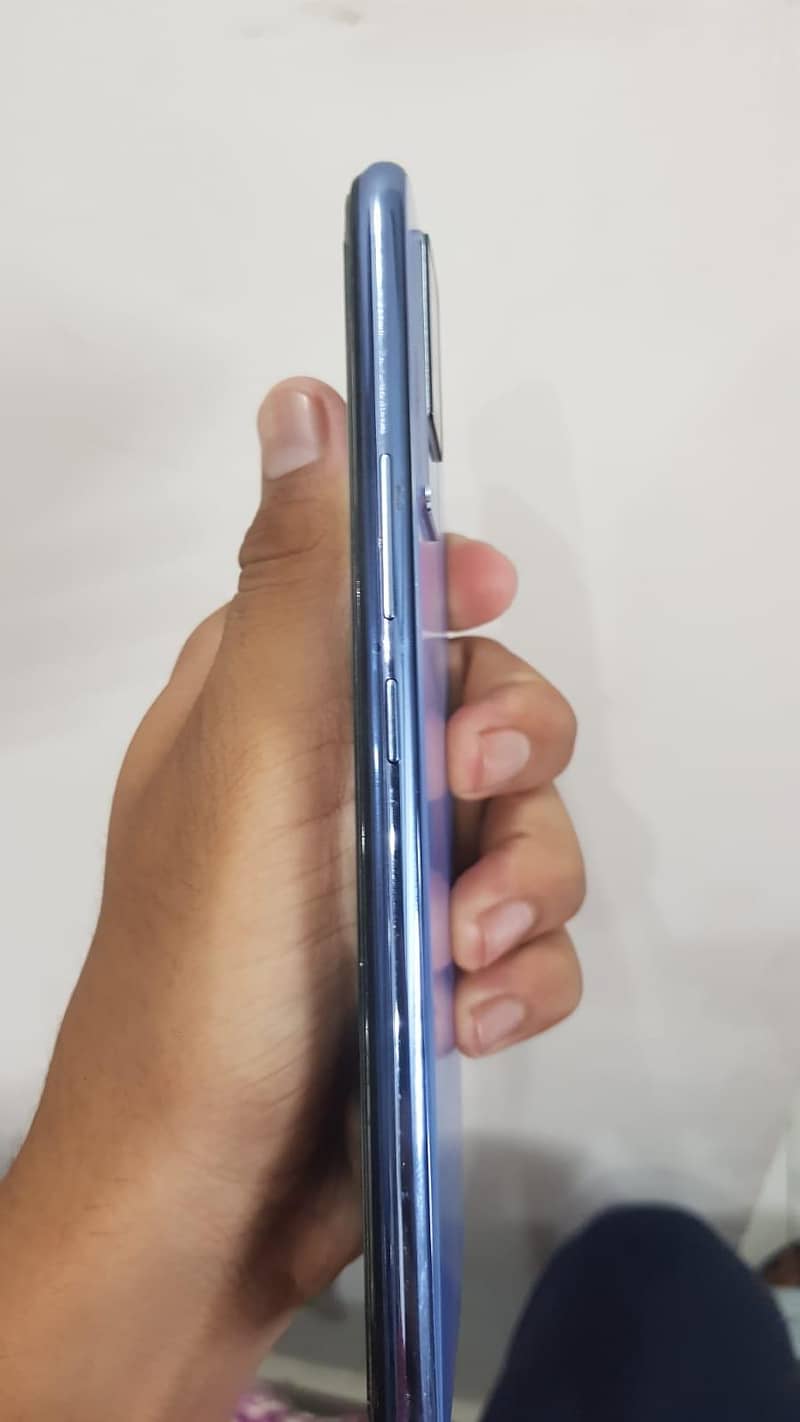 Vivo V21e 4