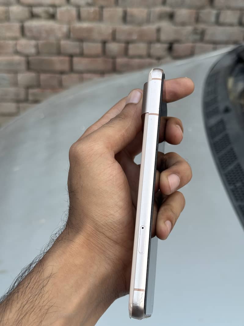 Google Pixel 8 0
