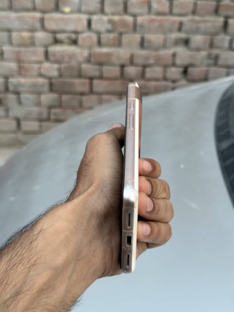 Google Pixel 8 3