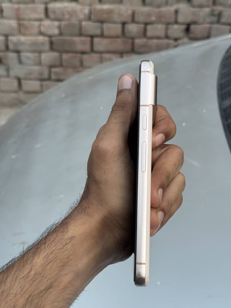 Google Pixel 8 7