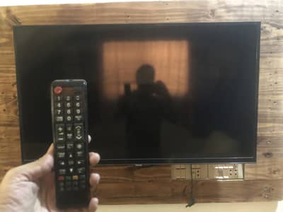 Samsung 42 Inch Original LED TV - with Original Remote