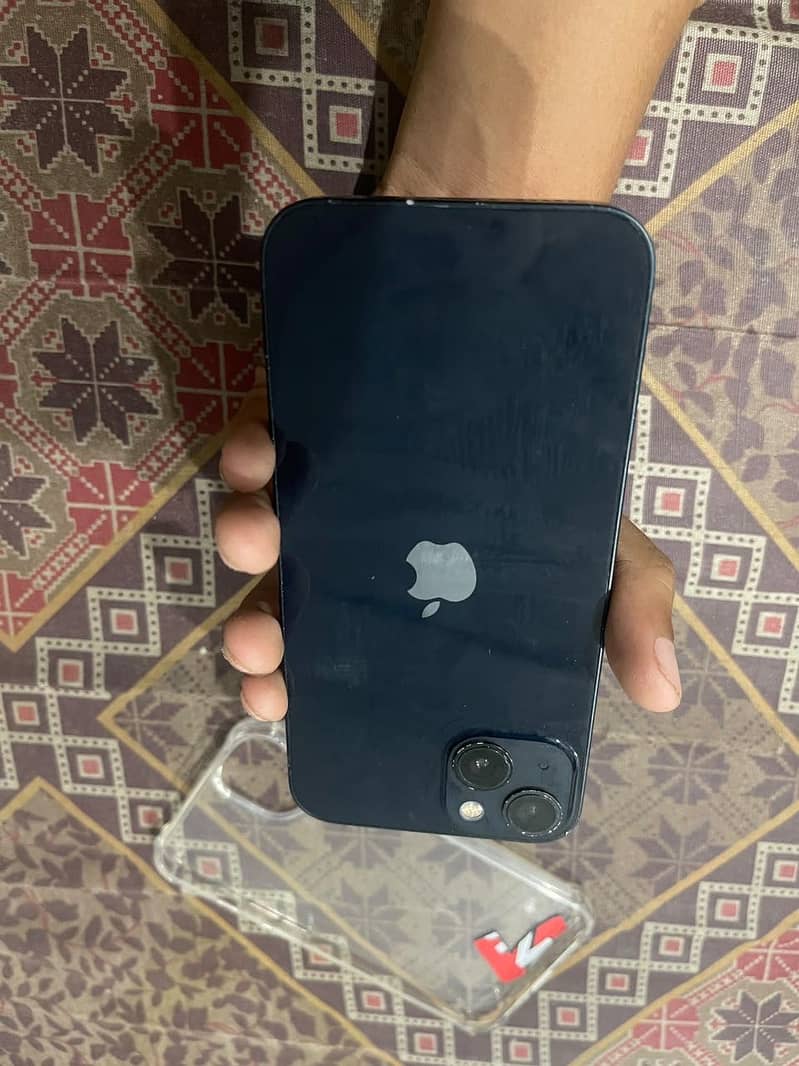 Apple iPhone 13 5