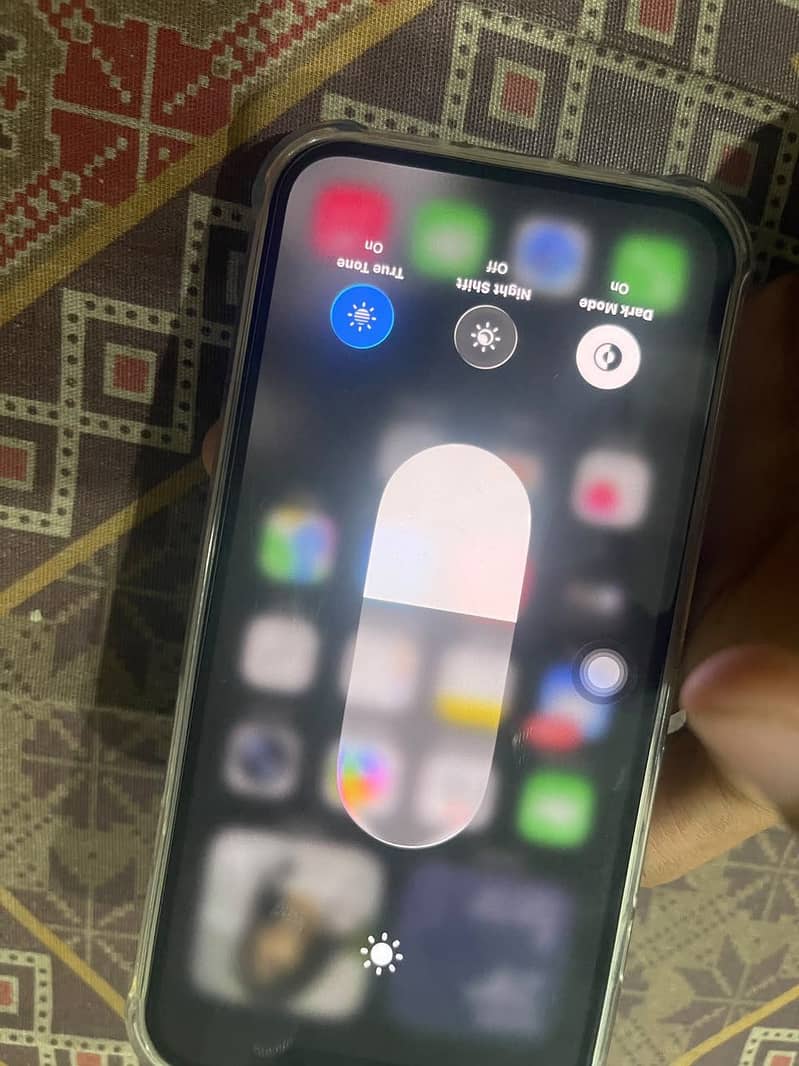 Apple iPhone 13 6
