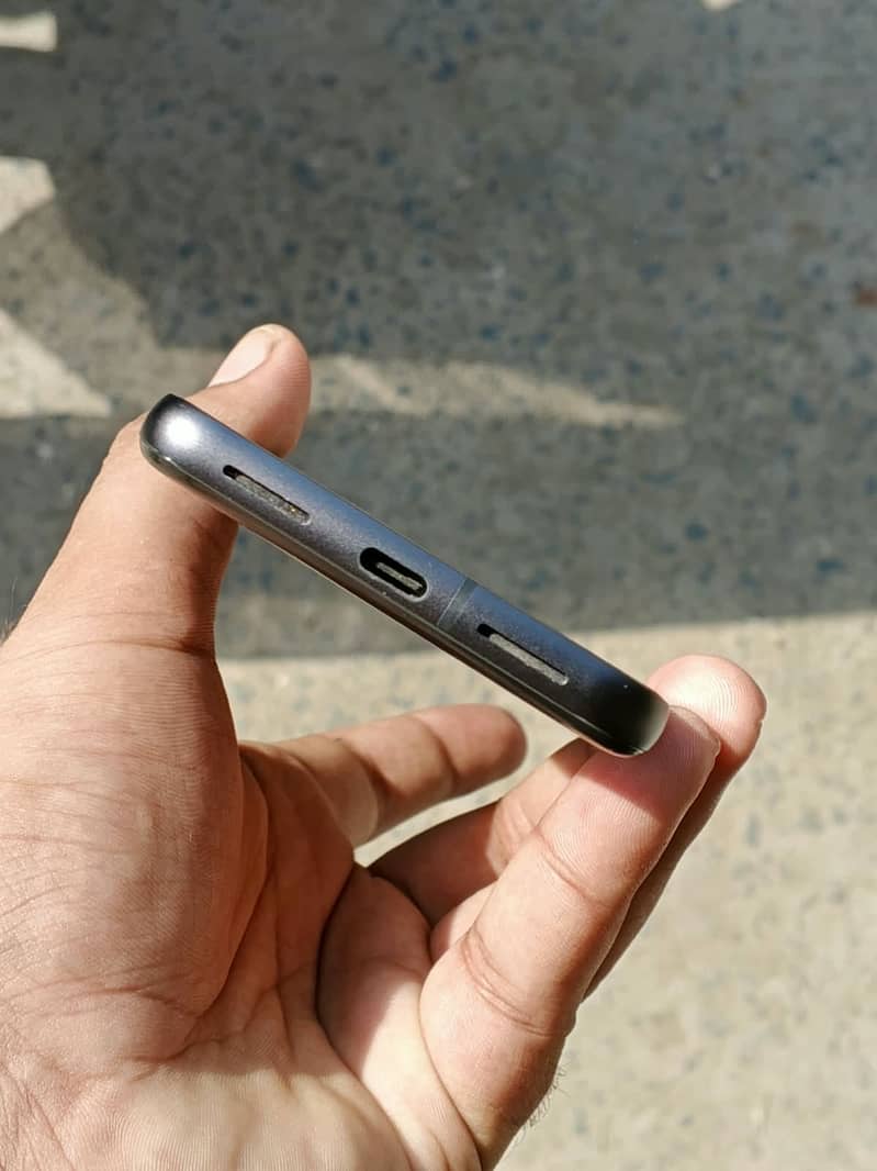 Google Pixel 8 3