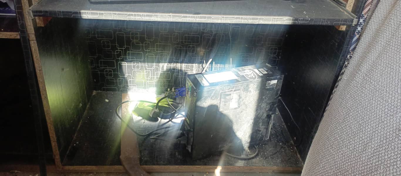 computer table 1