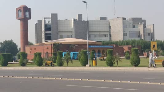 10 Marla Plot on sale G6 block Phase 4 Bahria Orchard Lahore