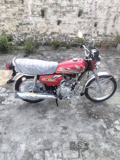 Honda 125 Red 2026 zero miter