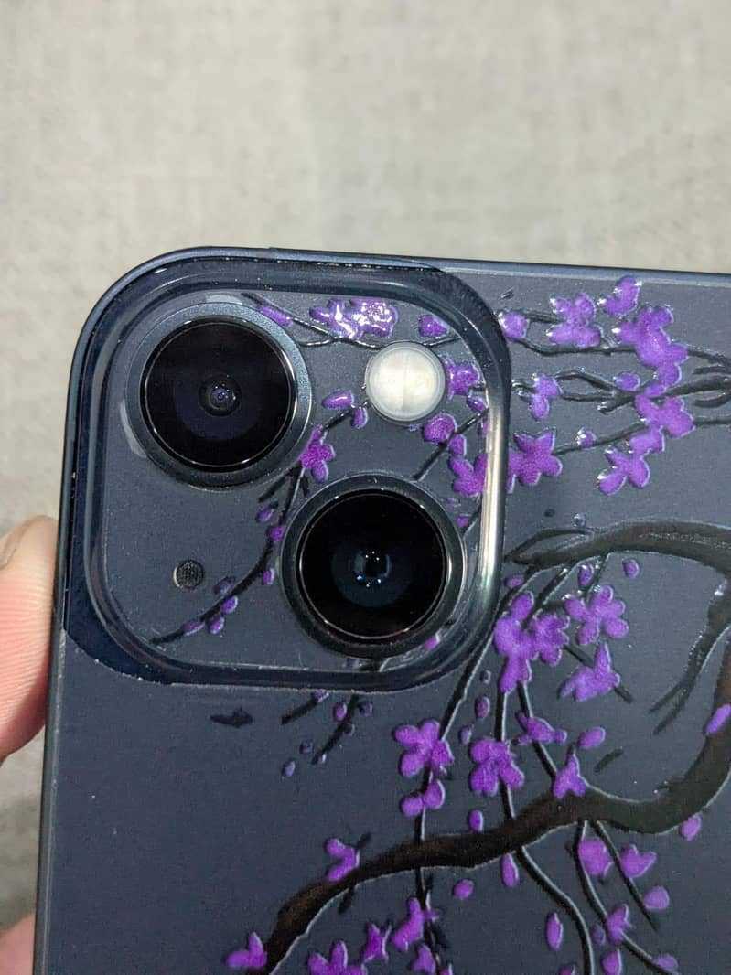 Apple iPhone 13 1