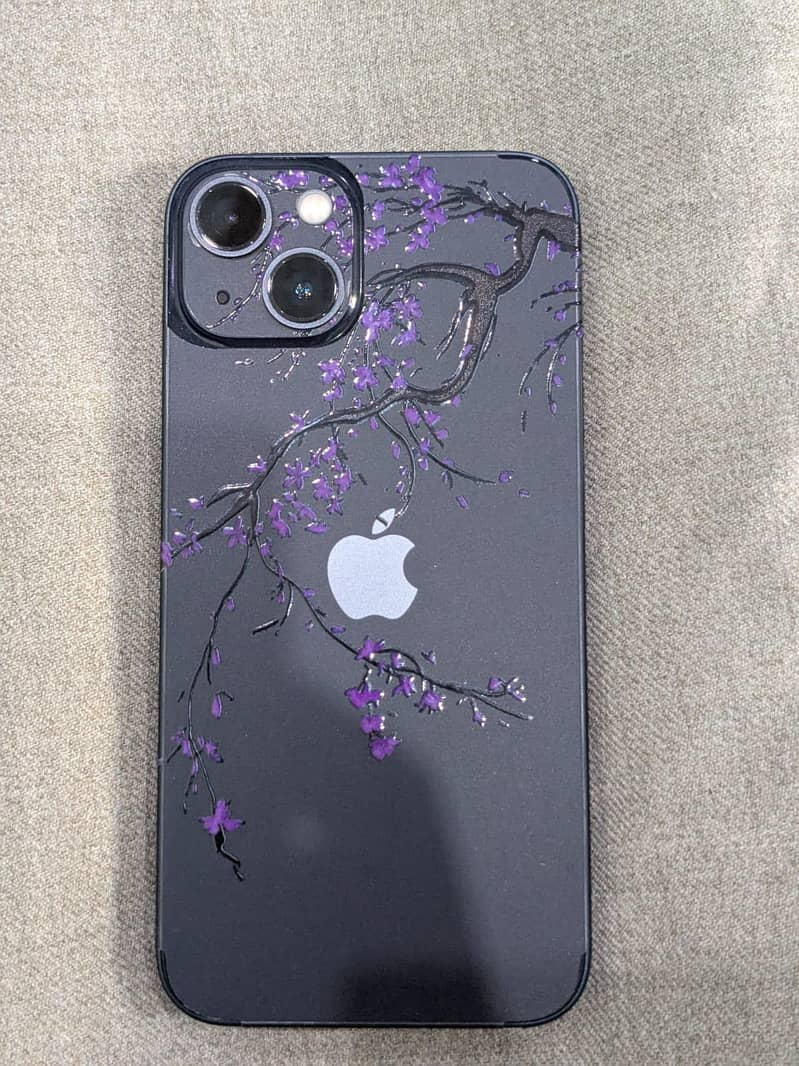 Apple iPhone 13 4
