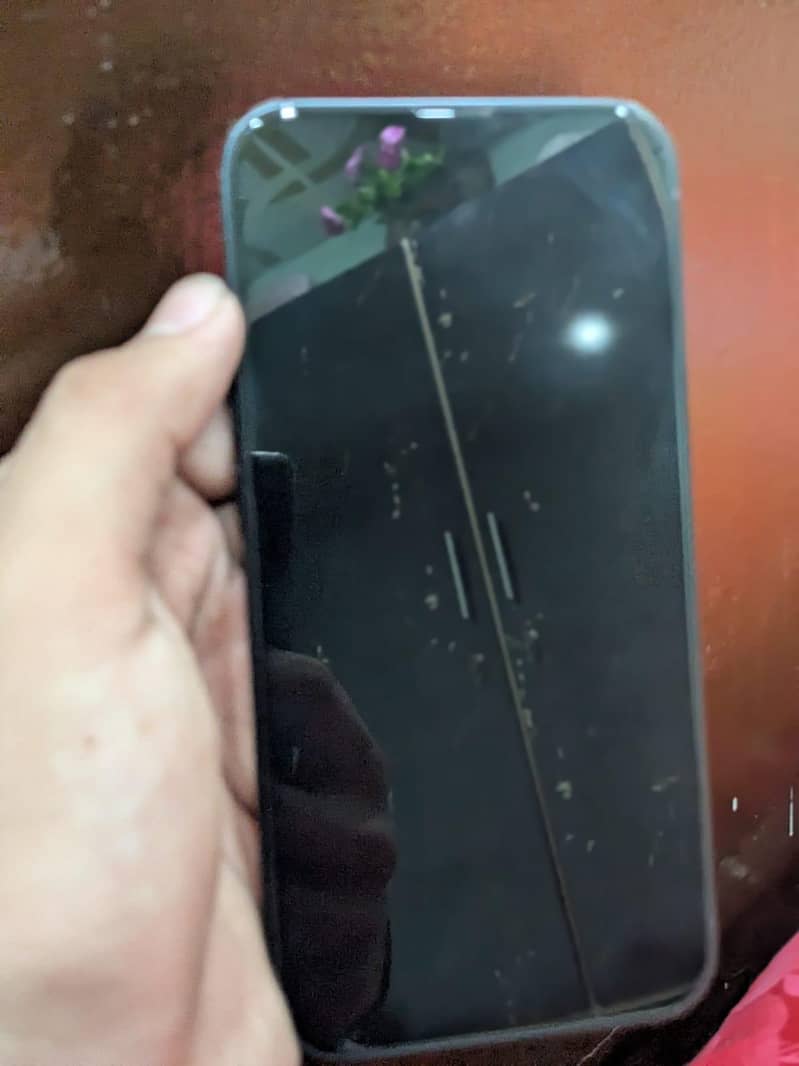 Apple iPhone 13 6