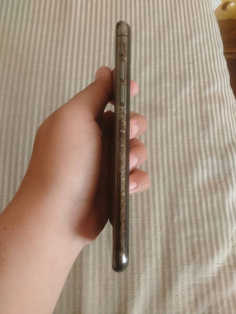 Apple iPhone X 2