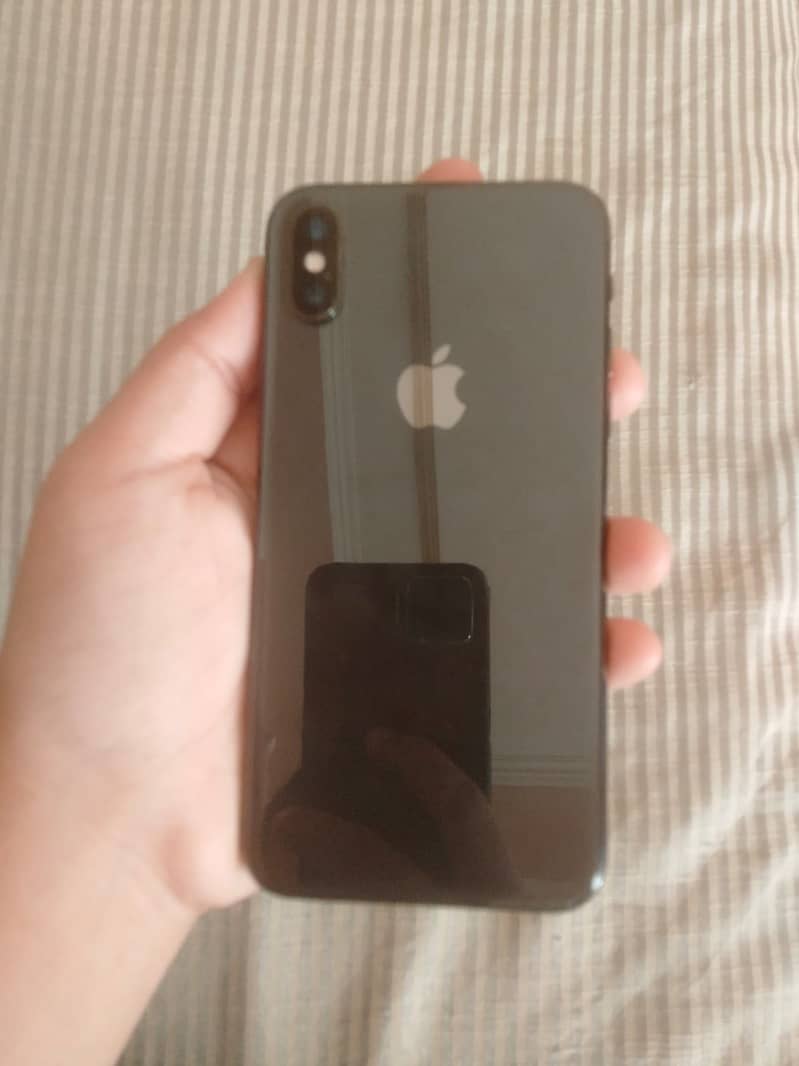 Apple iPhone X 4