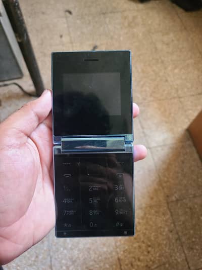 Itel Flip 1