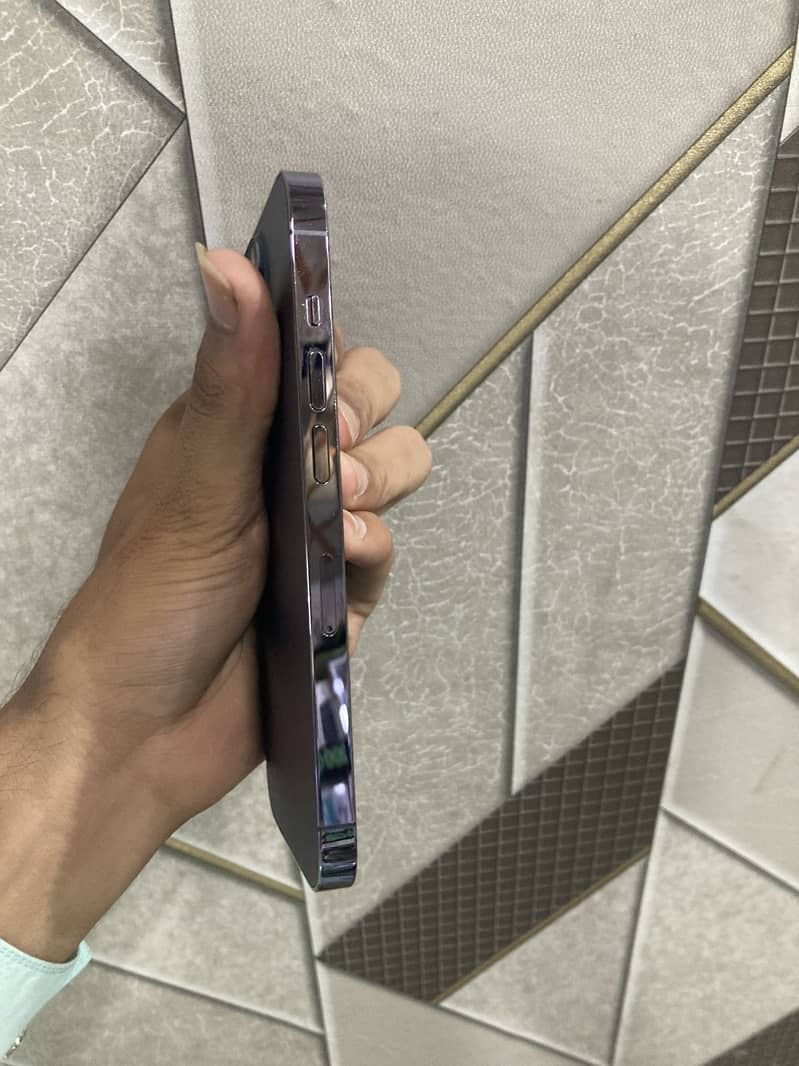 Apple iPhone 14 Pro 4