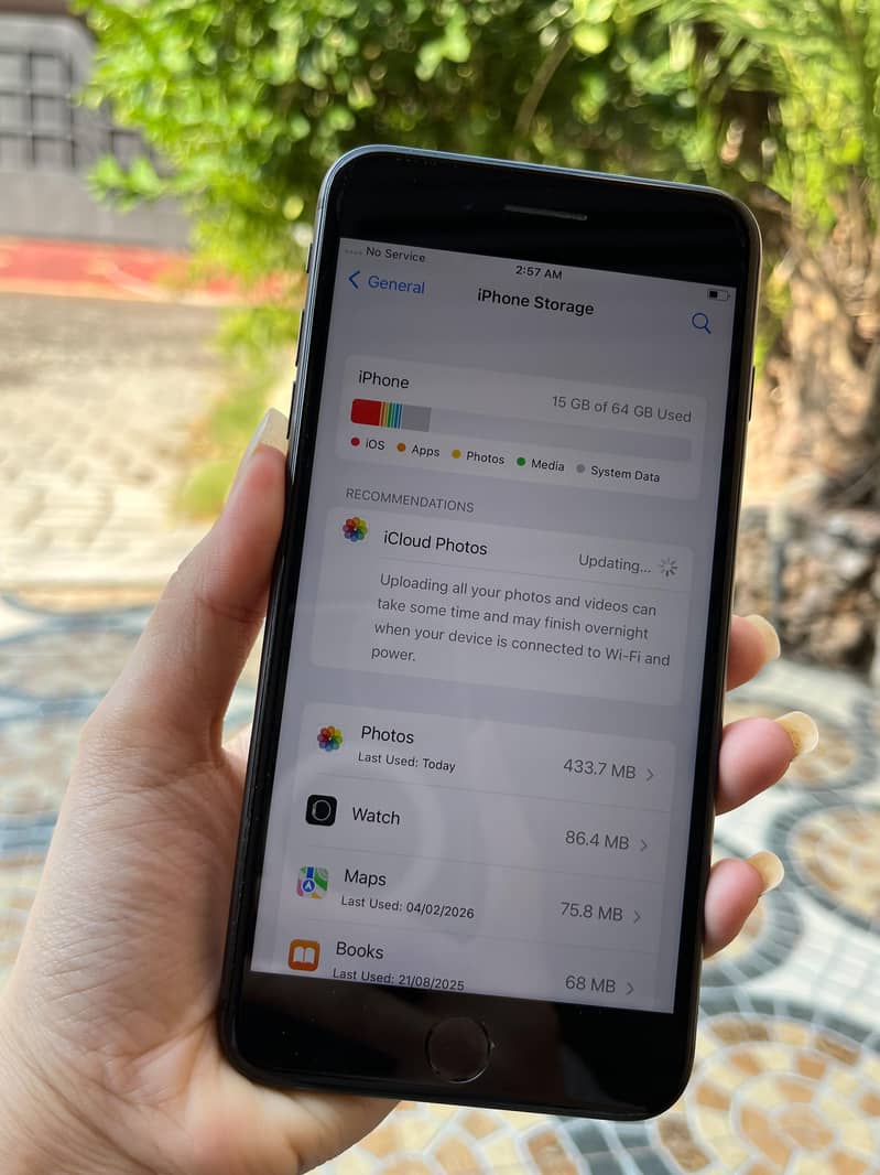 Apple iPhone 8 Plus 4
