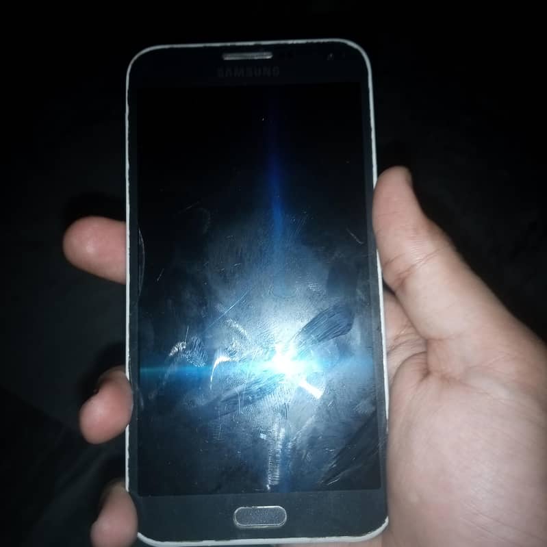 Samsung Mobile E7 0