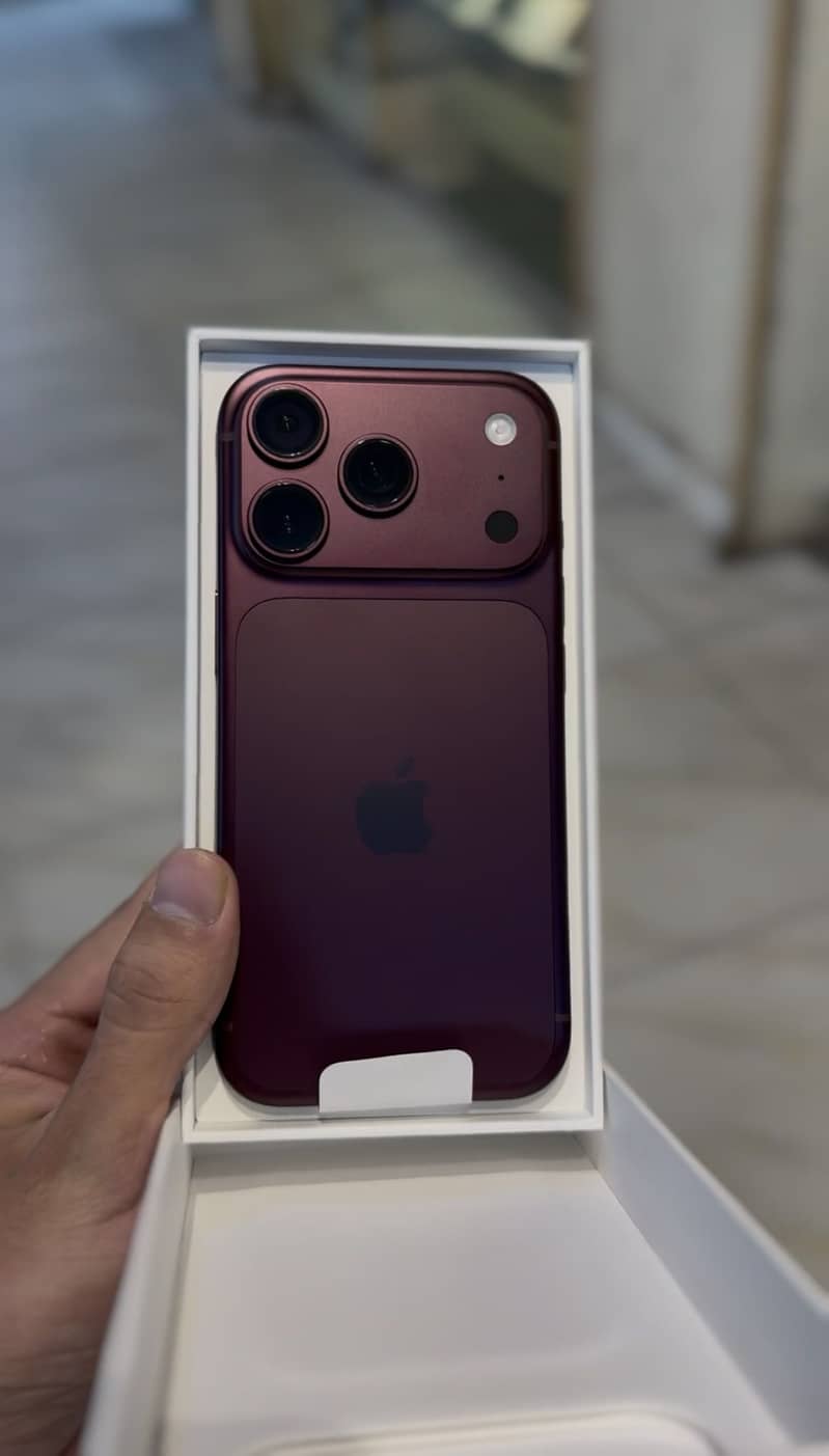 Apple iPhone 18 Pro Max 4
