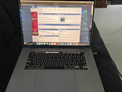Apple macbook pro 16inch 4K retina display2020 touchbar laptop