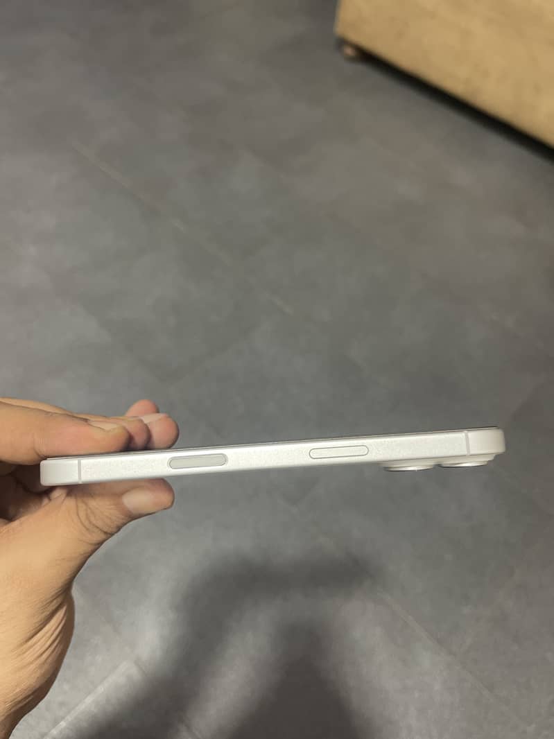 Apple iPhone 17 2