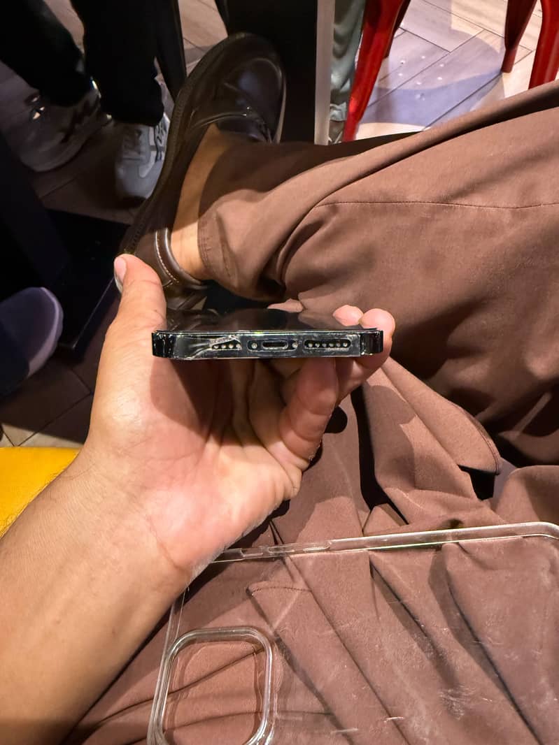 Apple iPhone 14 Pro Max 3