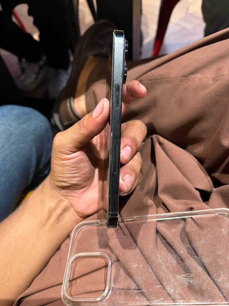 Apple iPhone 14 Pro Max 4