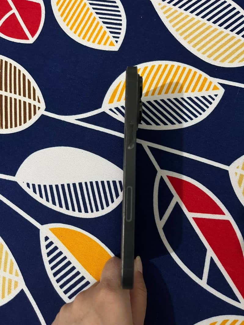 Apple iPhone 14 Pro Max 4