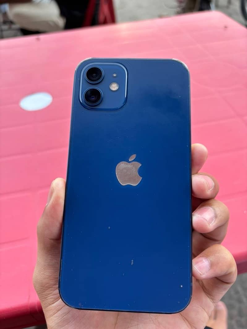 Apple iPhone 12 3