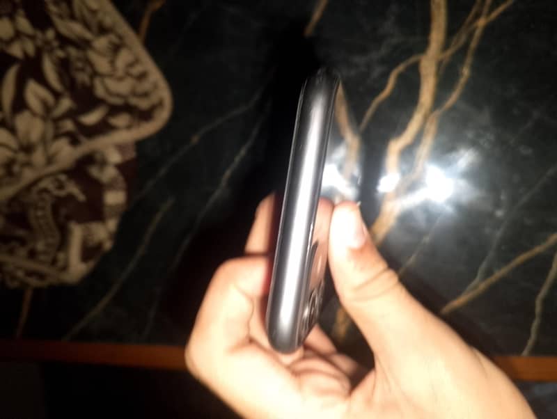Apple iPhone 11 5