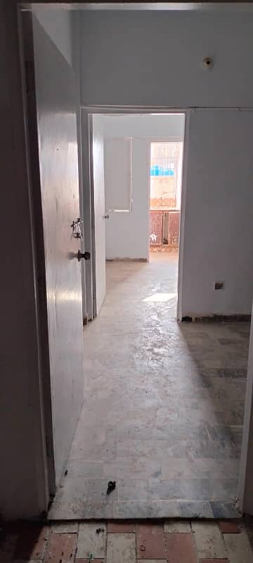 One Bed Lounge, Rs. 25 Lakh