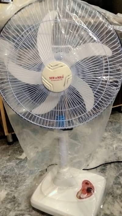NEW SOLO RECHARGEABLE FAN WITH 5 MONTH WARRANTY