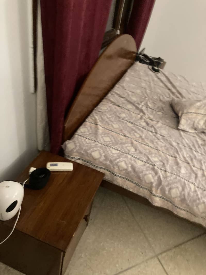 Solid wood bed set with side tables 0