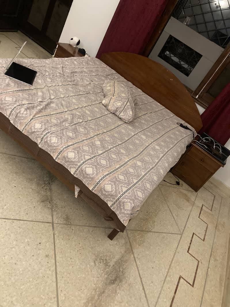 Solid wood bed set with side tables 1