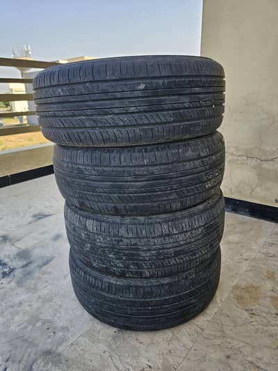 Yokohama advance db 195 55 r15 V552