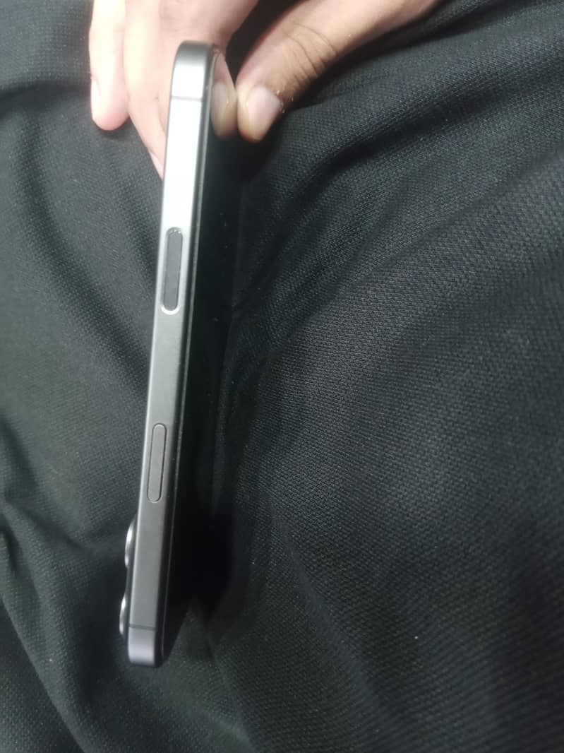 Apple iPhone 17 3
