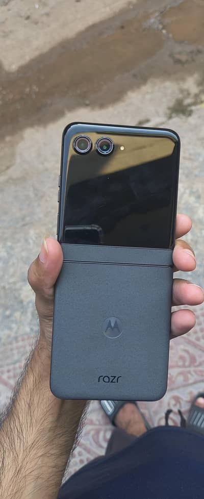 Motorola Razr 50