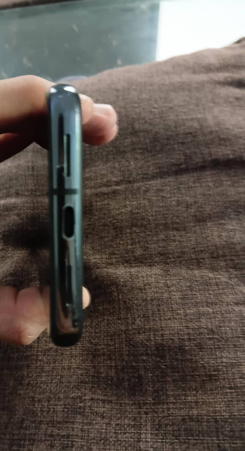 Google Pixel 8 Pro 2