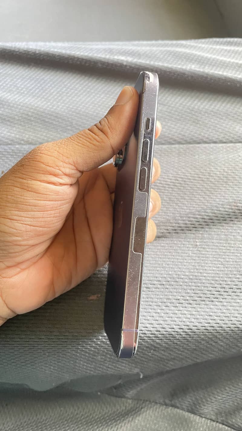 Apple iPhone 14 Pro 4