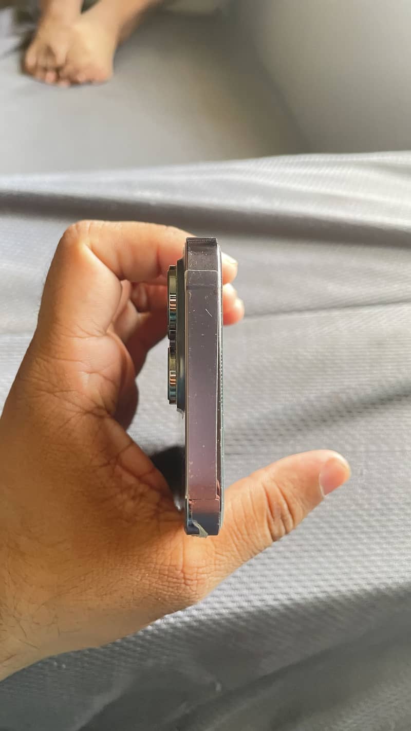 Apple iPhone 14 Pro 9