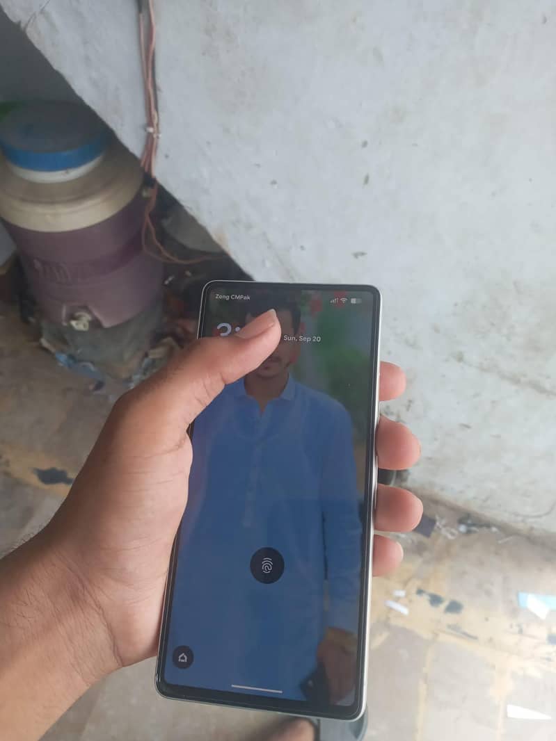 Google Pixel 7 5