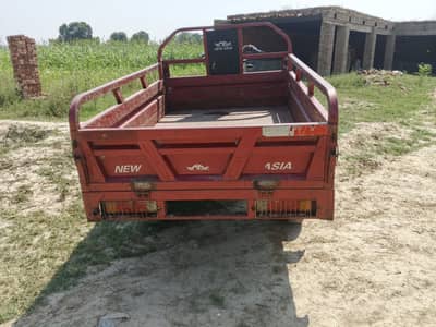 Loder riksha very beautiful. Salf start bilkul jeniuon no shower 03224