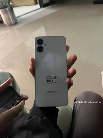Samsung Mobile A06