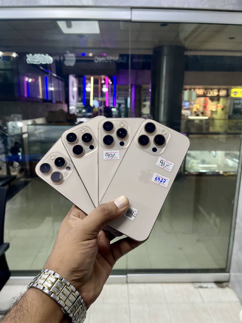 Apple iPhone 16 Pro 0