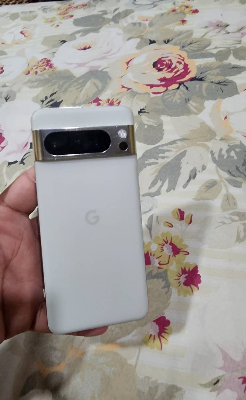 Google Pixel 8 Pro 0