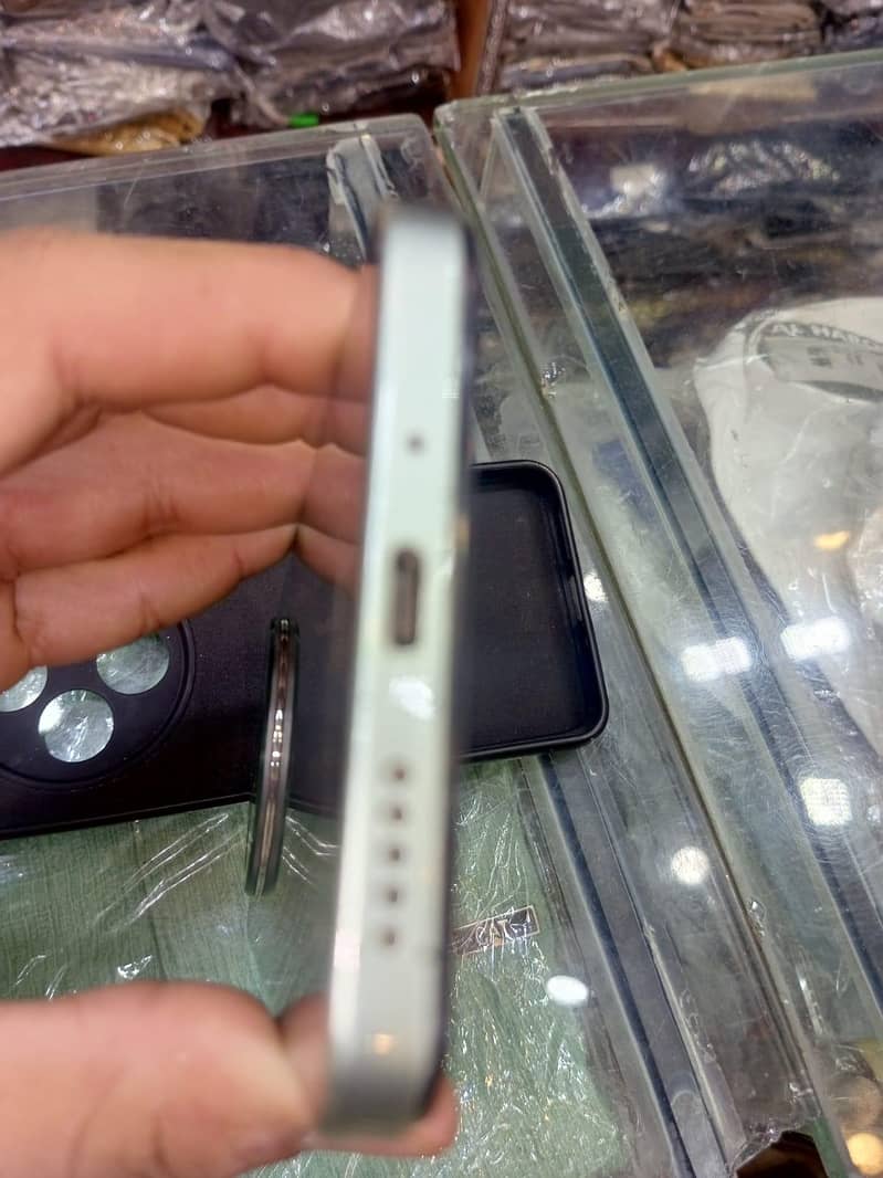 Xiaomi POCO C75 3