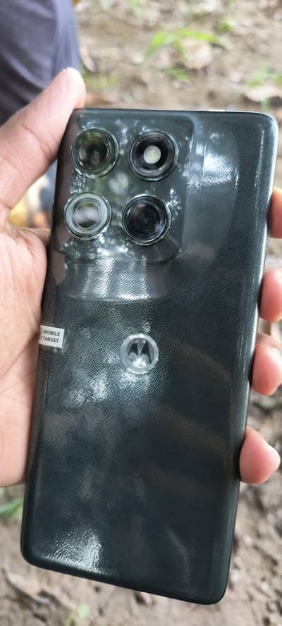 Motorola Edge 2025