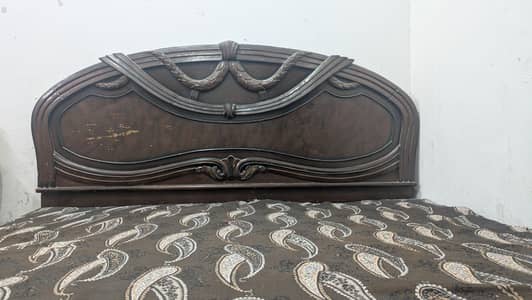 wooden bed set